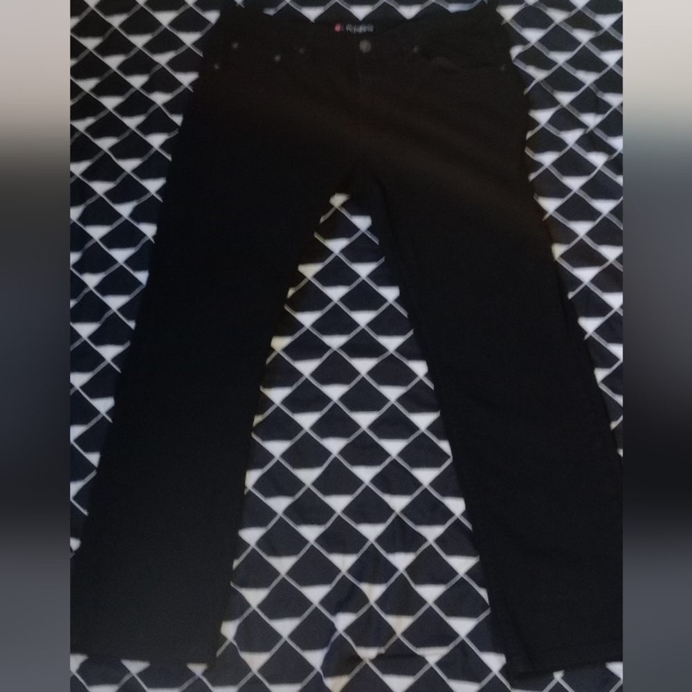 VICTORIOUS BLACK JEANS, SIZE 38